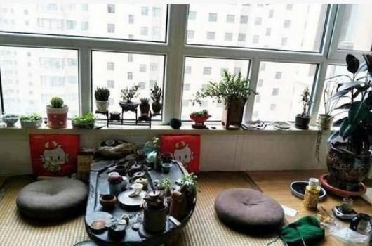 媳妇|母亲进城与儿子同住,半月不到全屋大“变样”,儿媳笑着感谢