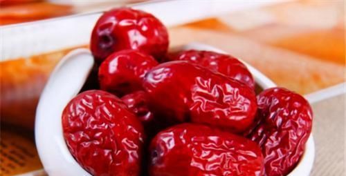  试试|女性想爱美，不妨常吃3种食物，排毒减肥，越吃越瘦，试试吧