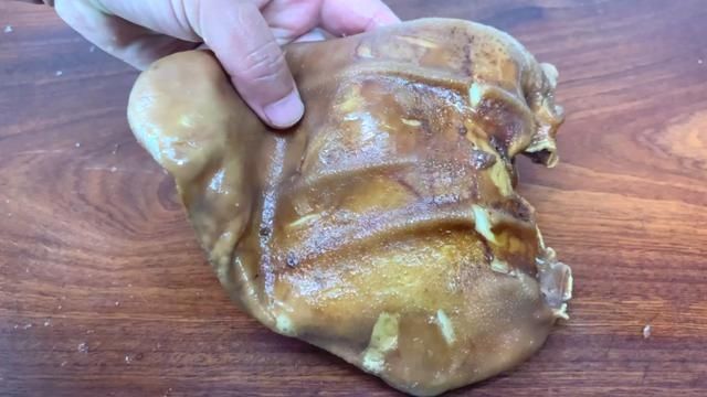 红油猪耳|夏天，少吃猪肉多吃它，和黄瓜是绝配，比肉营养，家家户户吃得起