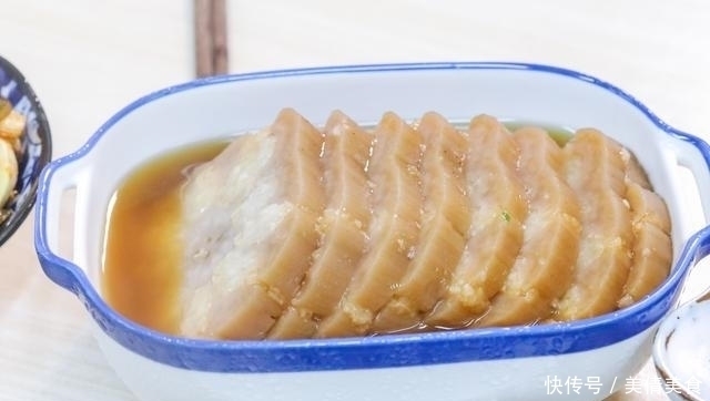 宴客|老家来亲戚，花两百多块钱做了11个菜招待，大伙吃了一锅米饭