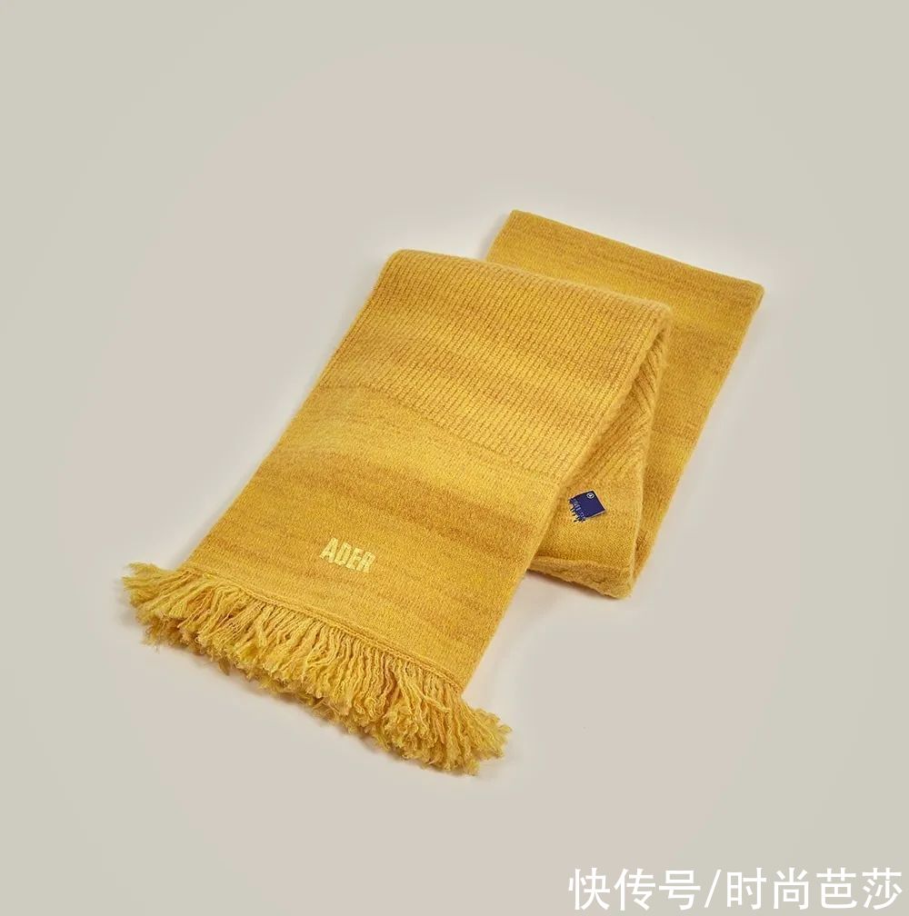  围巾|会挑围巾的女孩，衣Q不会太低，比如Jennie