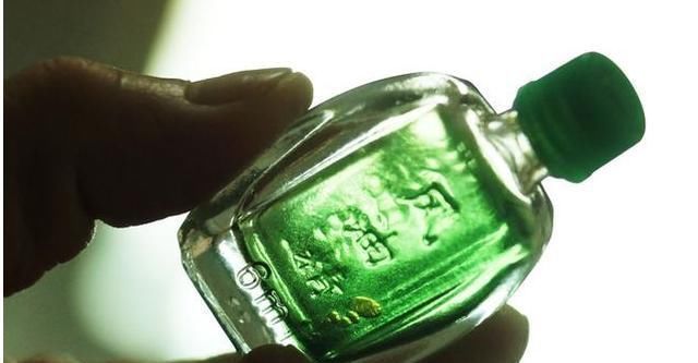 花妈妈养花15年，浇花时都要加点“神水”，花长的太美了，真神奇