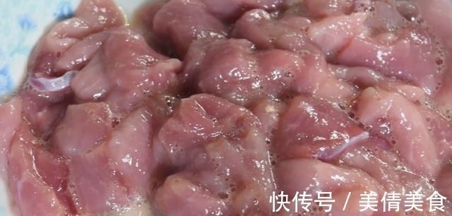 汤匙|水煮肉片最好吃的做法,简单美味又下饭,看看你喜欢吃不?