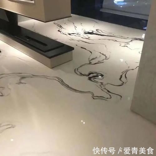 水泥|新家铺水泥自流平，效果真不错！结实无缝，难怪没人买瓷砖了
