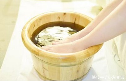 高尿酸的真凶找到,大夫提醒不想痛风发作,4件事少做