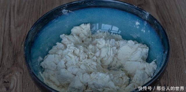 不用发面的发面饼，省时省力，简单一折一擀，酥脆又多层，0失败