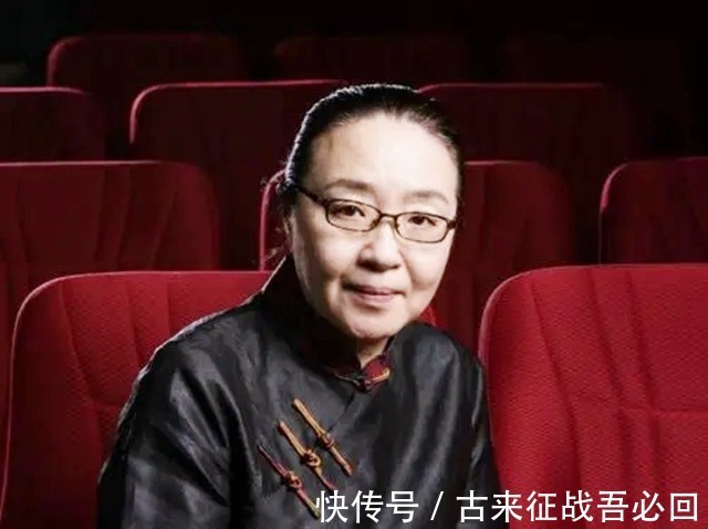 中国女性!北大教授戴锦华:当代中国,能和男性平起平坐的女性,都是花木兰