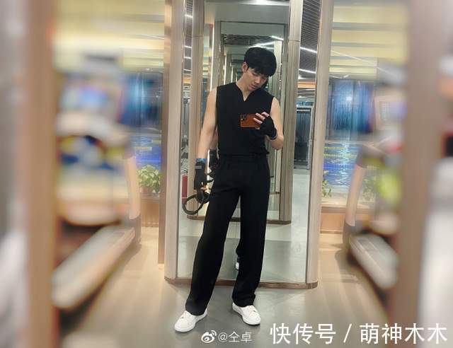 钱枫待业在家,李维嘉主持新节目,湖南卫视主持人现状如何?