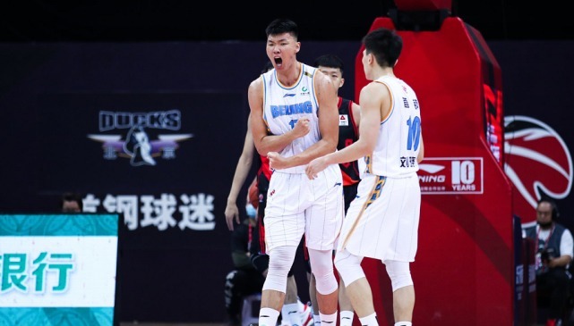 李慕豪|CCTV5直播!北京首钢冲击4连胜,2米25大中锋挑战双塔,能否爆冷