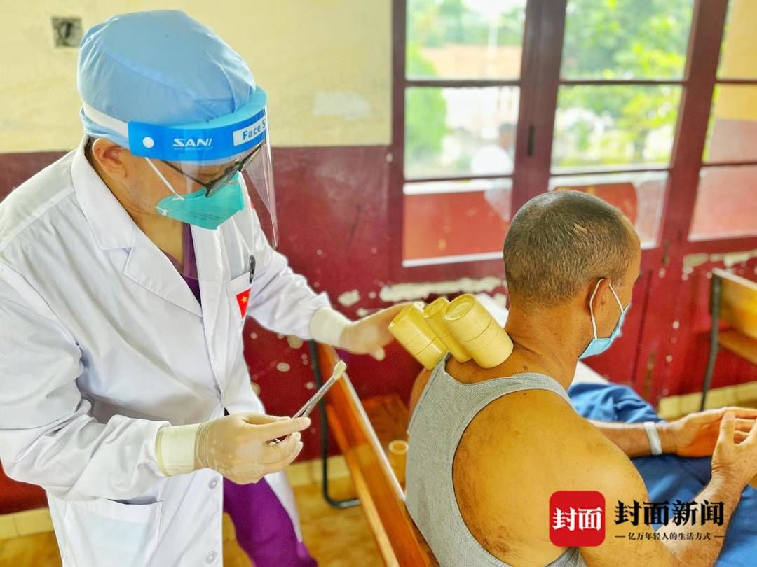 妇产科|第17批中国(四川)援圣普医疗队受邀参加大型义诊活动