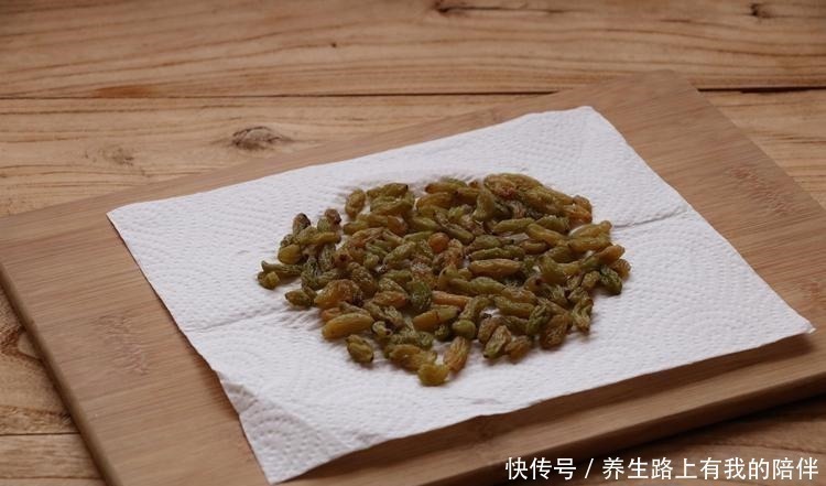 勾兑|天冷后，少吃葡萄多吃它，坚持每天吃1勺，精神满满过秋冬