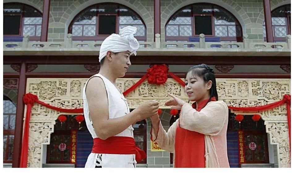 徐桂花|她四次登上《星光大道》花费120万，不仅没红，还欠债40万