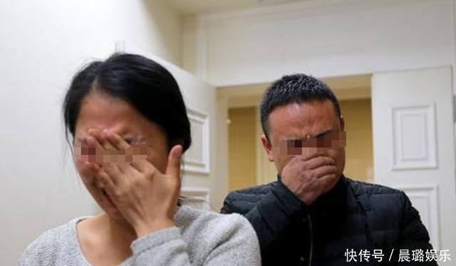 美女大学生跑操时“昏倒”，同学们赶快送诊，母亲很难没脸见人了