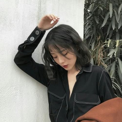 头发“吹干”和“自然干”哪个好95%的人都做错了,难怪头油脱发