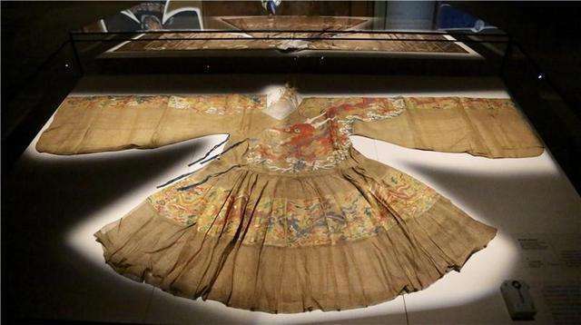 飞鱼|明朝飞鱼服为何传到了当代,就只剩下了一件,原因让人想不到