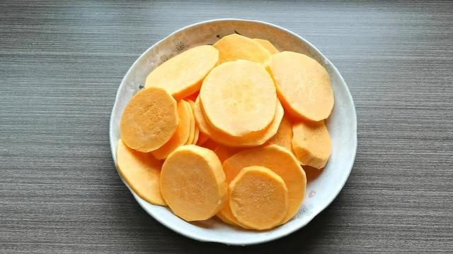 红薯泥|又到吃红薯的旺季，把红薯和火龙果这样做，营养全面，全家都爱吃