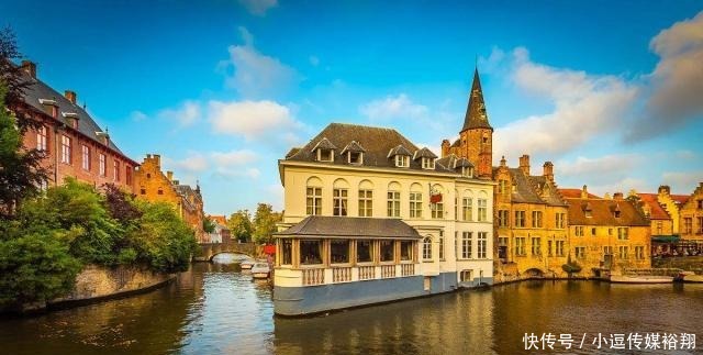 国家|此人从儿子手中抢来二十年王位，退休后钱不够花，儿子：拒绝补助