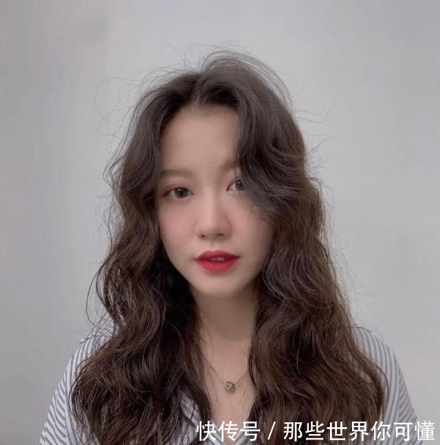 打理 今天给大家分享20款烫发免打理的发型!