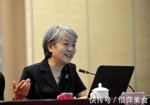 茜茜|爱“出去浪”和爱“宅在家”的孩子,哪个更有出息?答案打脸父母