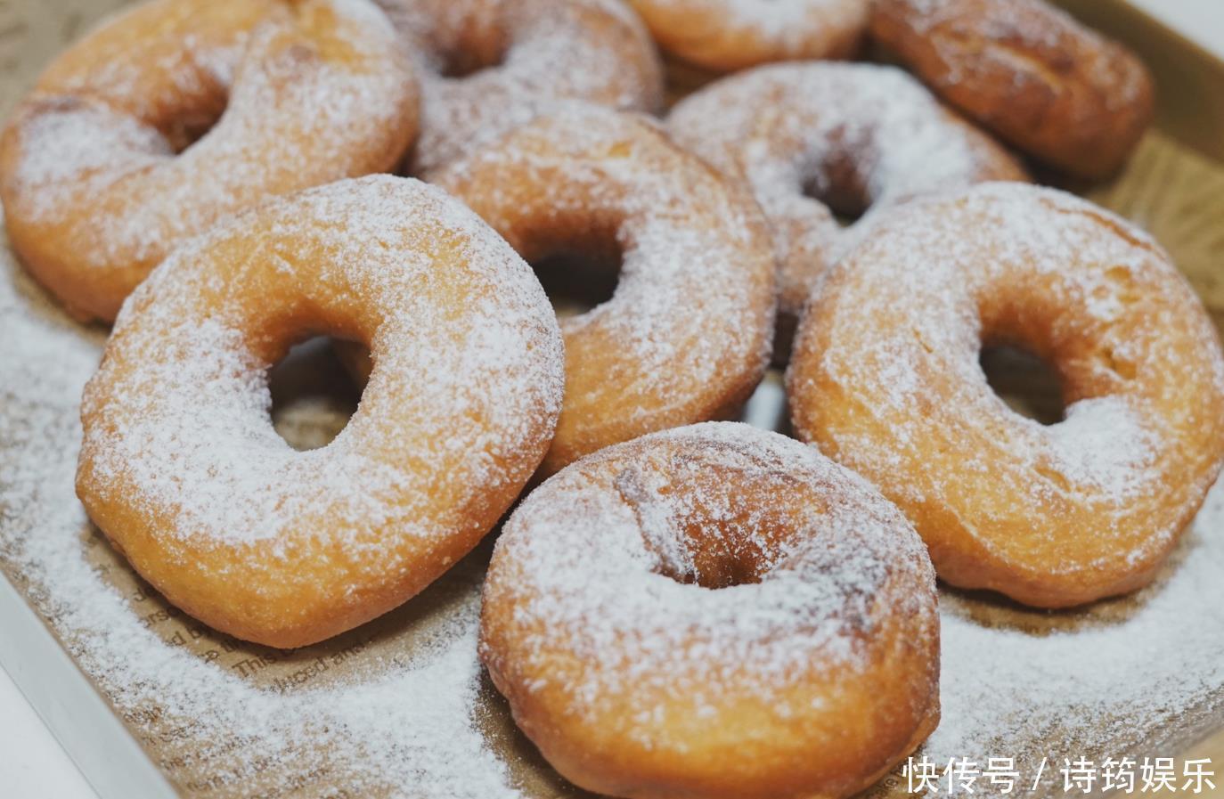 孩子爱吃的甜甜圈,只用面粉就能做,还不用烤箱,柔软香甜超好吃