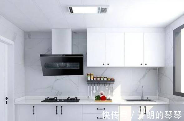 橱衣柜|定制橱衣柜大都是用颗粒板，用胶合板的很少，原因原来是这5点