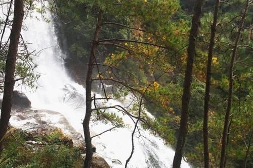 天台磐安游之四，踏上试与黄果树瀑布一决高低的天台山桐柏大瀑布