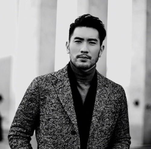 综艺|开场就打,李斯丹妮下手太“狠”,吓懵邓紫棋惊呼:女人果然更狠