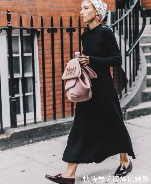 w向最会穿的配色高手学搭配!用这3种方法,秋天就能美到开挂!