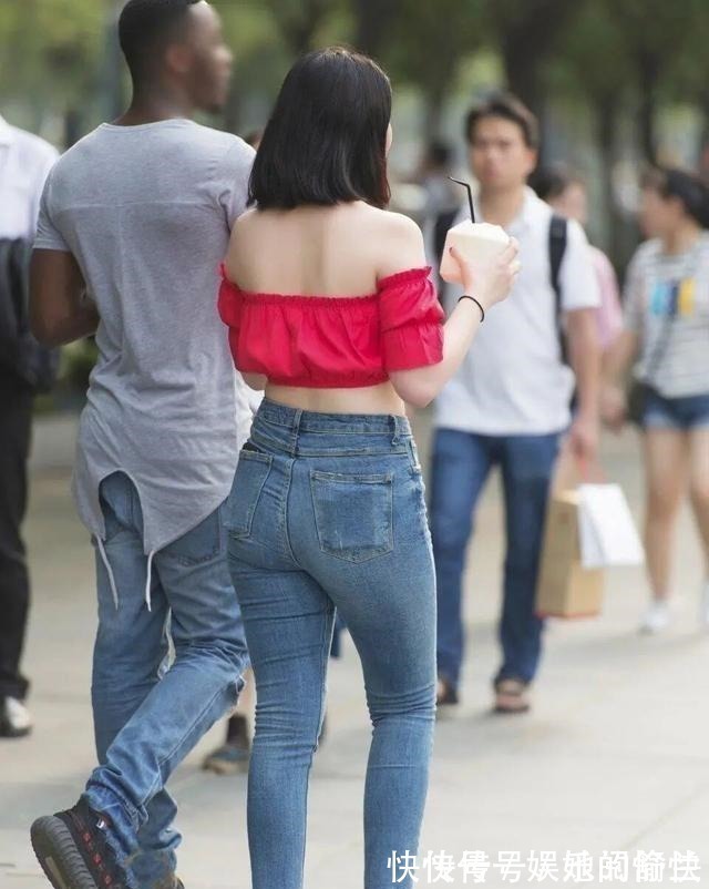 韩系 打底裤的布料柔软透气,穿着它去见喜欢的人吧,艳压完胜!