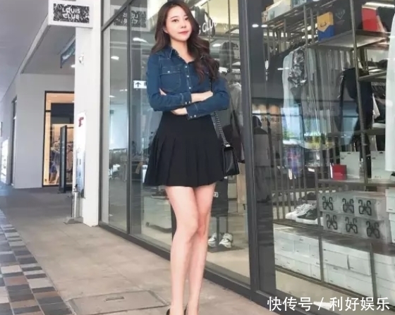 小姐姐|街拍:漂亮小姐姐清纯可爱,大长腿太有视觉冲击力!你喜欢吗?