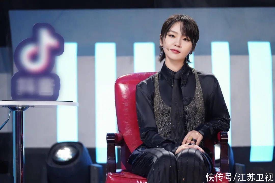 青铜|《蒙面舞王》第二赛段开启,“银河”“宇宙”两大战队集结