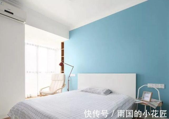 邻居|邻居家在客厅打了一整排柜子，没想到好处这么多，想照搬回家！