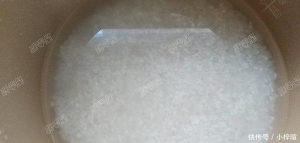 腌制|腌制腊肉时,只放盐就错了!多放一点它,腊肉不长霉,放一年不坏