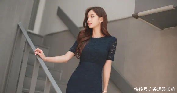 美人鱼|美女鉴赏:樱絮刺绣雕花藏蓝美人鱼尾裙