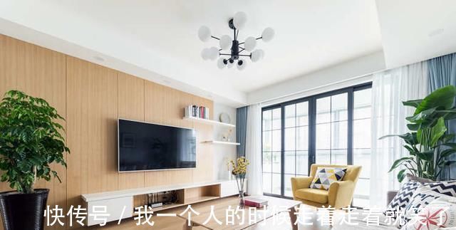原木|闺蜜93平米的新房装修太美了,原木风的设计很温馨,进门就被吸引