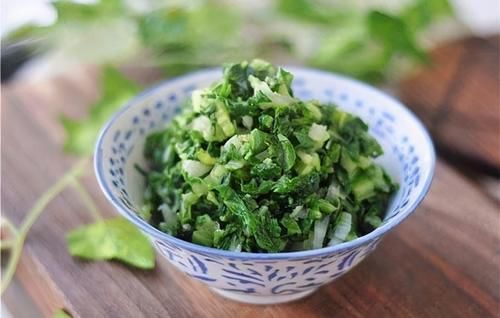 冬季来了，不妨多吃三种美食，美化肌肤，去除皱纹，抗衰老