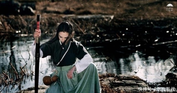  天下|《剑来》：左右去蛮荒天下和萧愻分生死，谁生谁死？