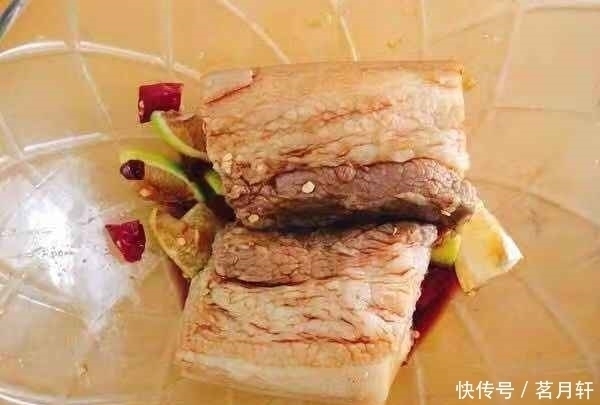  吃自助餐，专盯这4种食材，服务员觉得你是行家，老板不想你再来