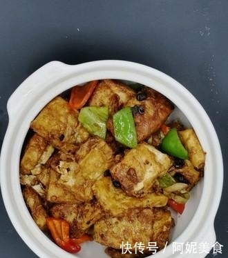 入伏后,宁可不吃肉,也要吃这菜,2元炒一锅,女人多吃气色好