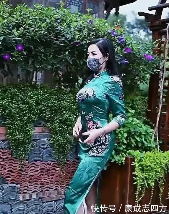 曼妙 绿色旗袍,开叉设计,凸显曼妙身姿,彰显御姐气质!