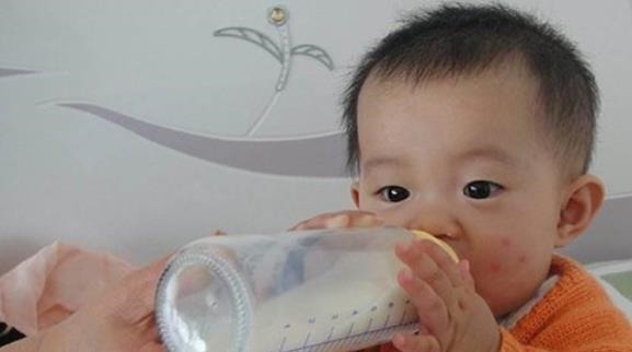 孩子|它是脾胃“第一杀手”,让娃积食不长个,很多家长却常给孩子吃