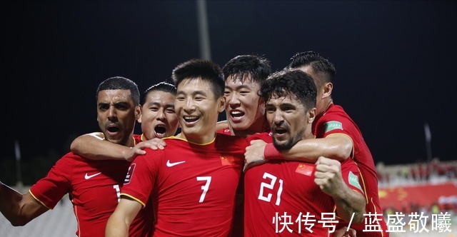 郭田雨|缺少归化球员,拿什么对阵日本李霄鹏将召回两位被弃用的7号!