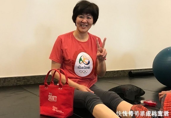 领导|中国女排郎平被问为啥不当领导,回答让人佩服朱婷都看哭了