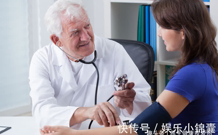 血管狭窄|电子血压计测量血压,是左手还是右手?这些测量小窍门要知道