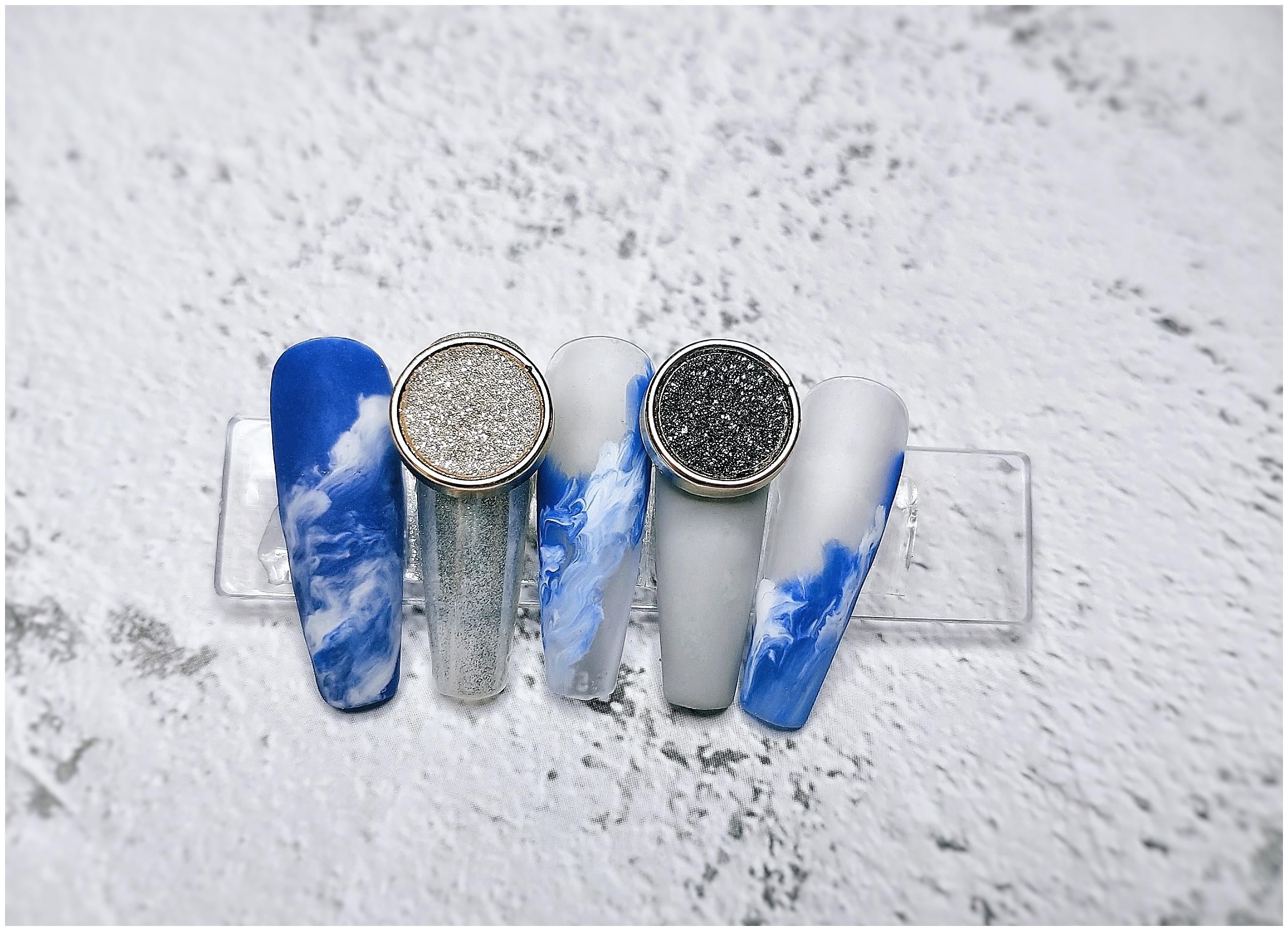 美甲有哪些款式风格？夏季适合什么样的美甲款式？