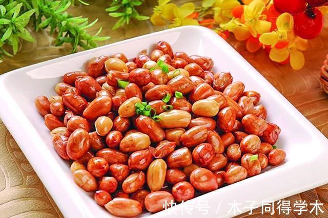 大厨|炒花生米时，直接下锅就毁了！大厨：多加一步，花生不是脆而是酥
