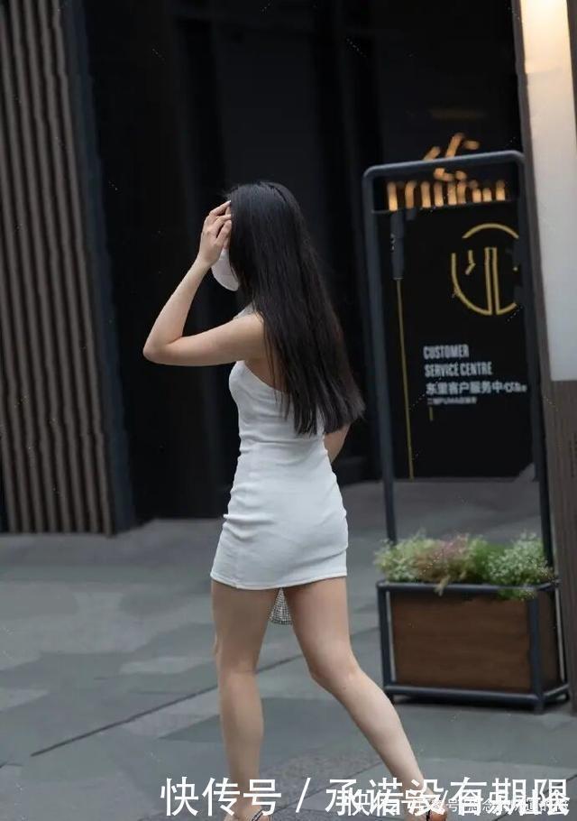 背带裙 连衣裙穿搭在视觉上总是给人享受,层次分明气质出众,令人舒适