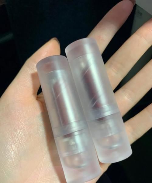 rush|别再嫌弃平价口红了,这几支好看又温柔,拿来当试色都不嫌贵!