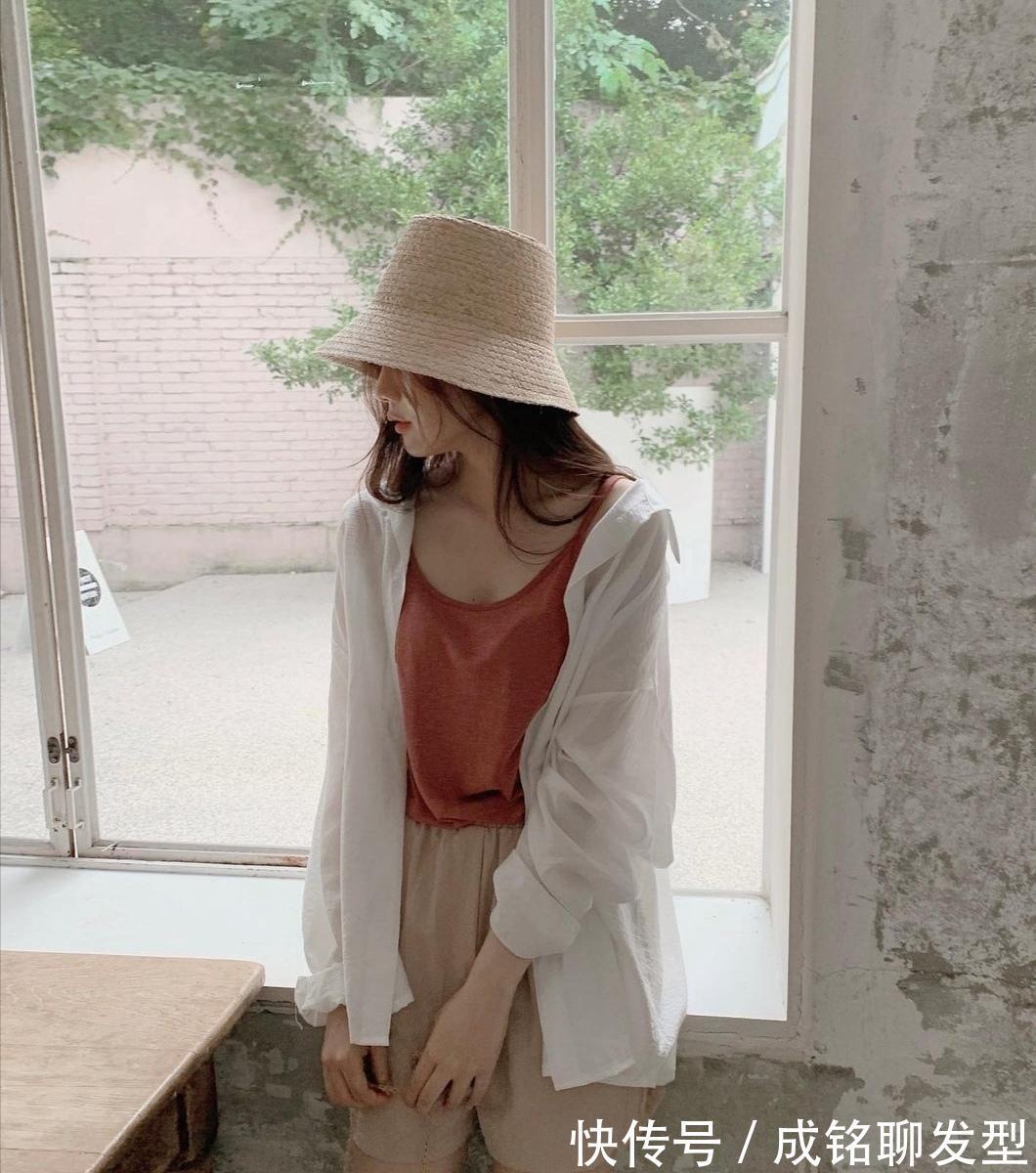 背带裙|简单又时尚的夏季穿搭,优雅大气又显气质,清爽随意又有女人味