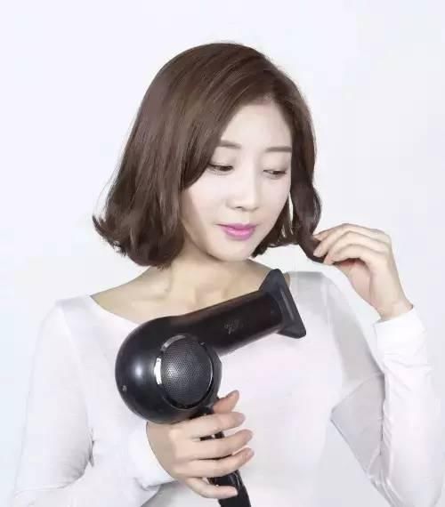 韩国女生开始流行弄这个发型了！美炸天！